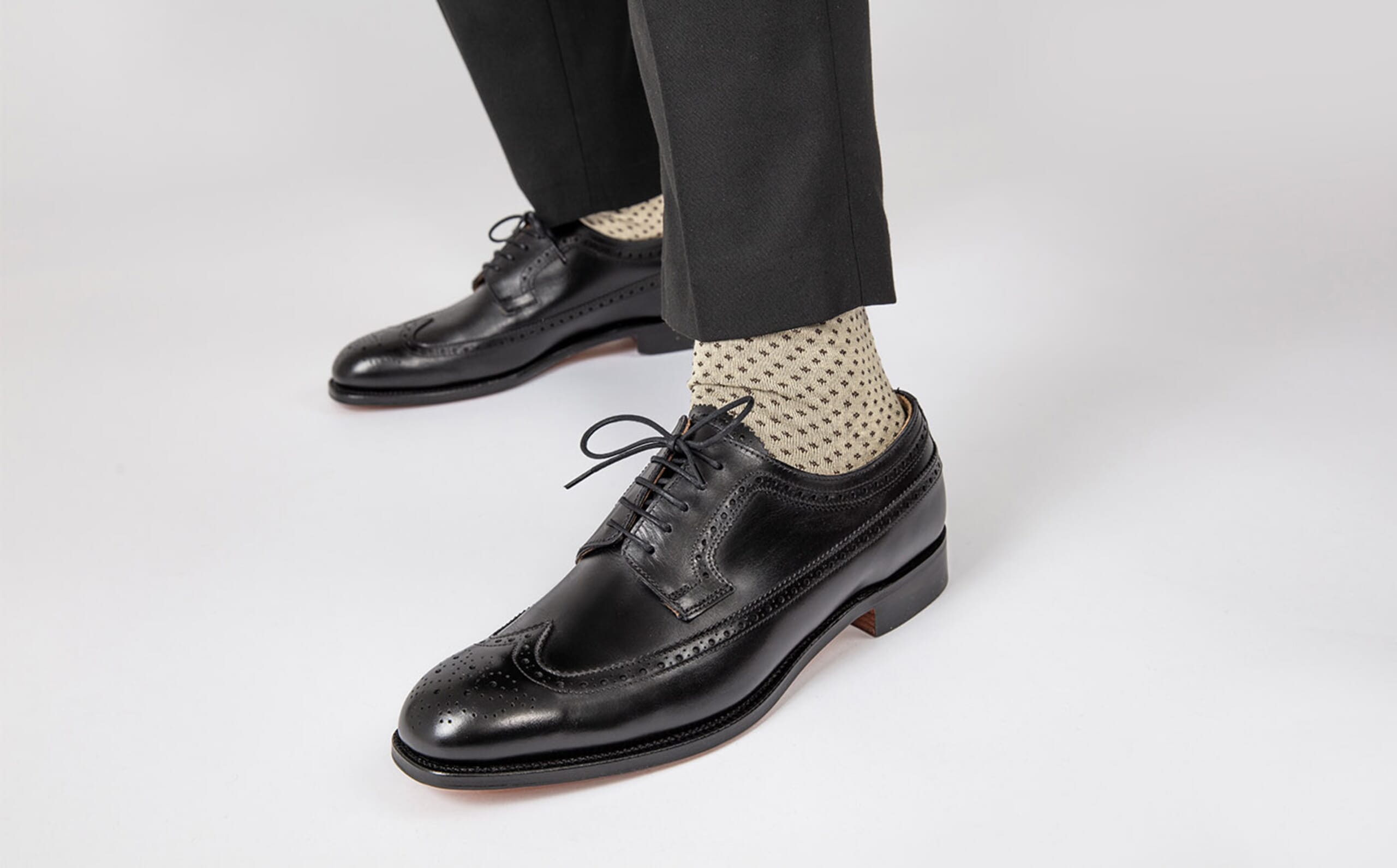 Canterbury | Mens Brogues in Black Leather | Grenson display picture 1