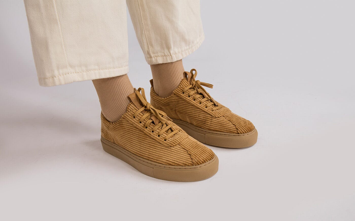 Womens vegan sneakers top