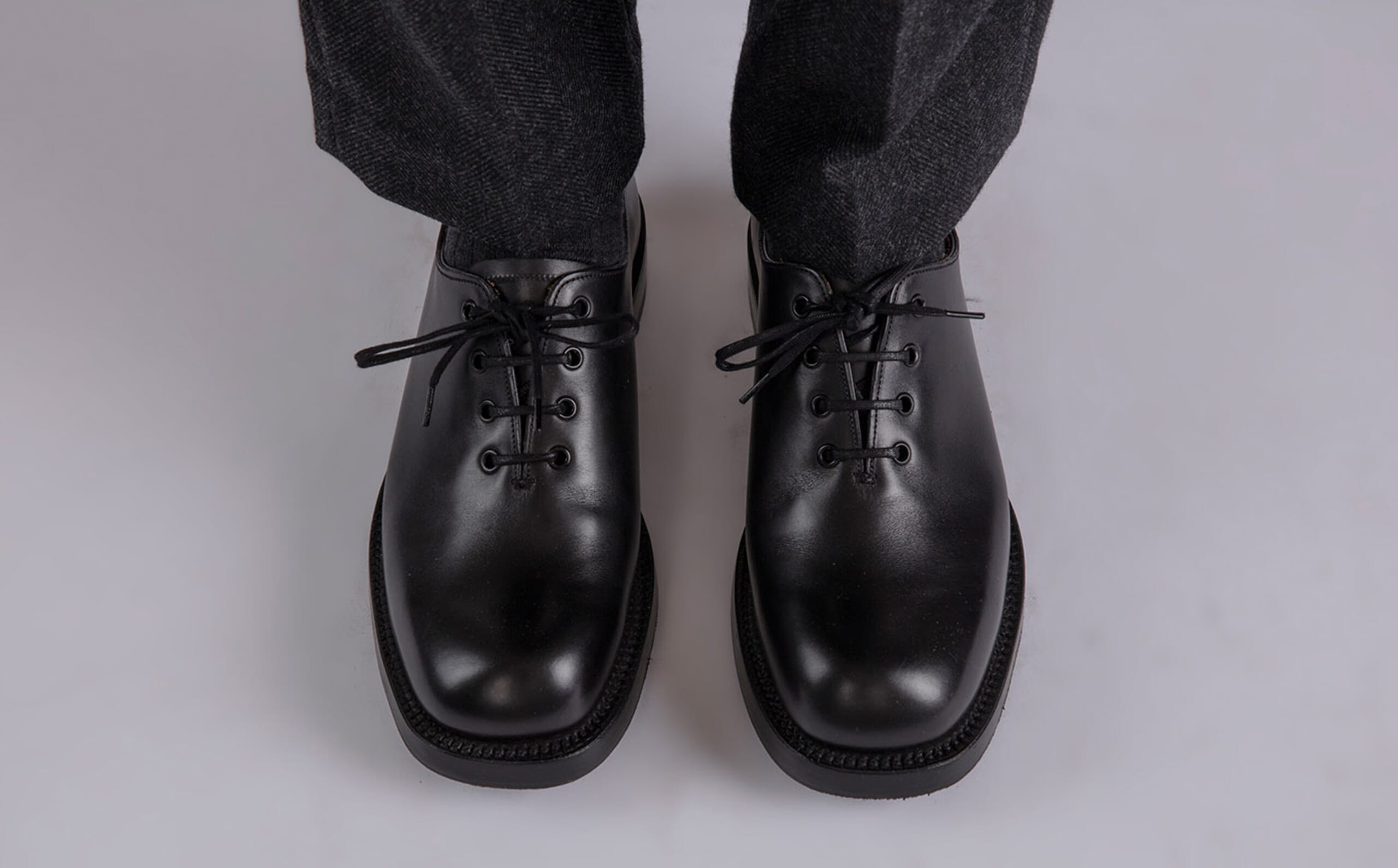 Allen Edmonds Fairfax‎ Wholecut Oxfords Shoes Mens 13 D Black Leather BrogueK Fairfax | Womens Wholecut Oxford Shoes in Black Leather  main image 2