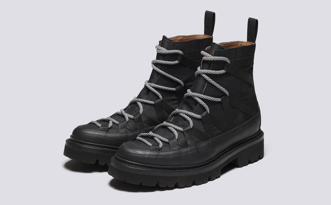 Black hiker boots women's discount