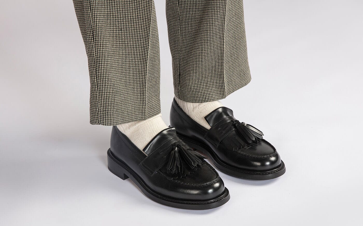 Morven Mens Loafers in Black Leather Grenson