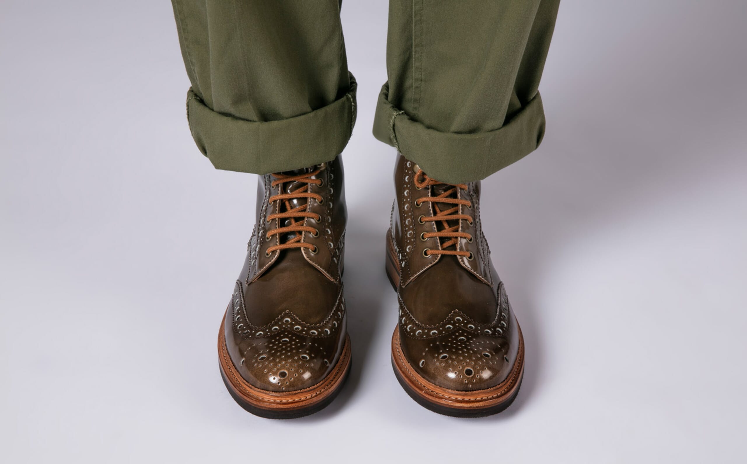 Fred | Mens Brogue Boots in Taupe Rub Off Leather. Goodyear 