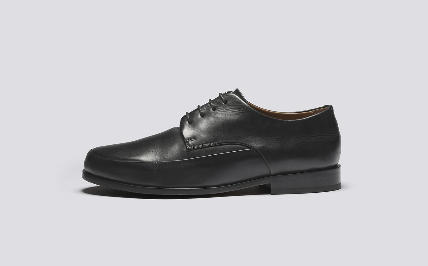 Fergus | Mens Derby Shoes in Black Leather | Grenson